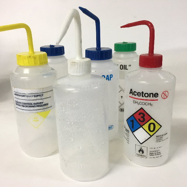 BOTTLE, Plastic Lab Squeeze Bottle w Coloured Spout